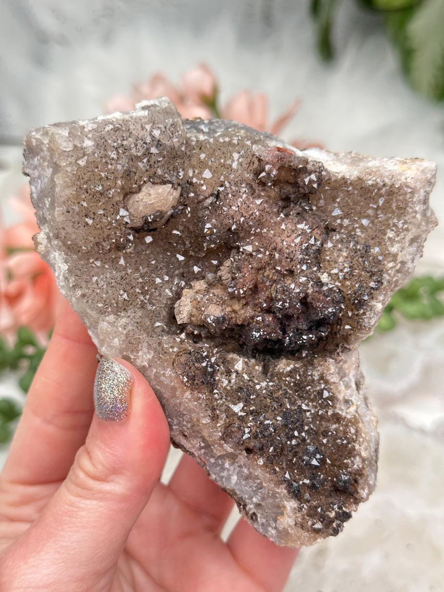 Dark Quartz Clusters