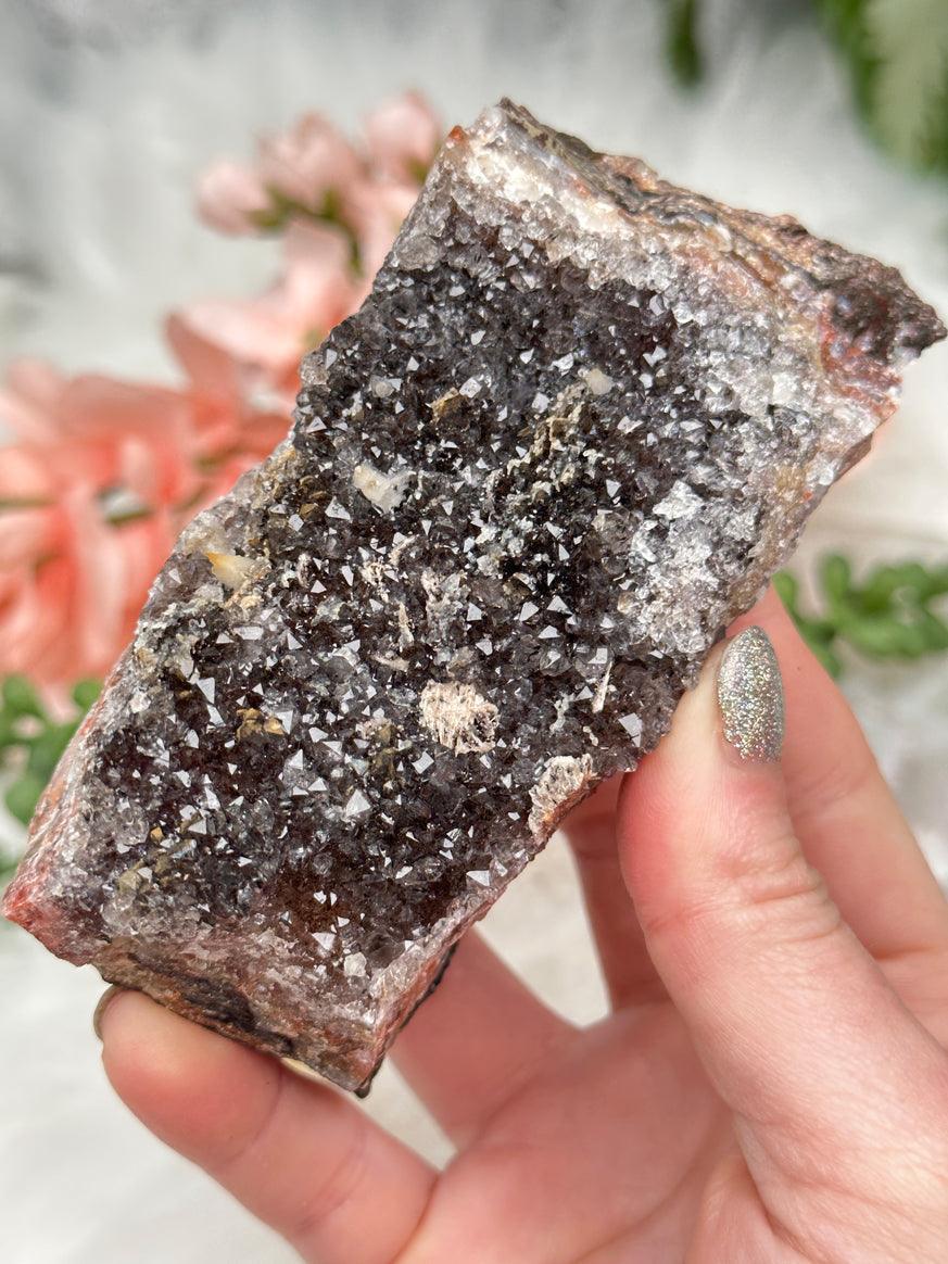 Dark Quartz Clusters