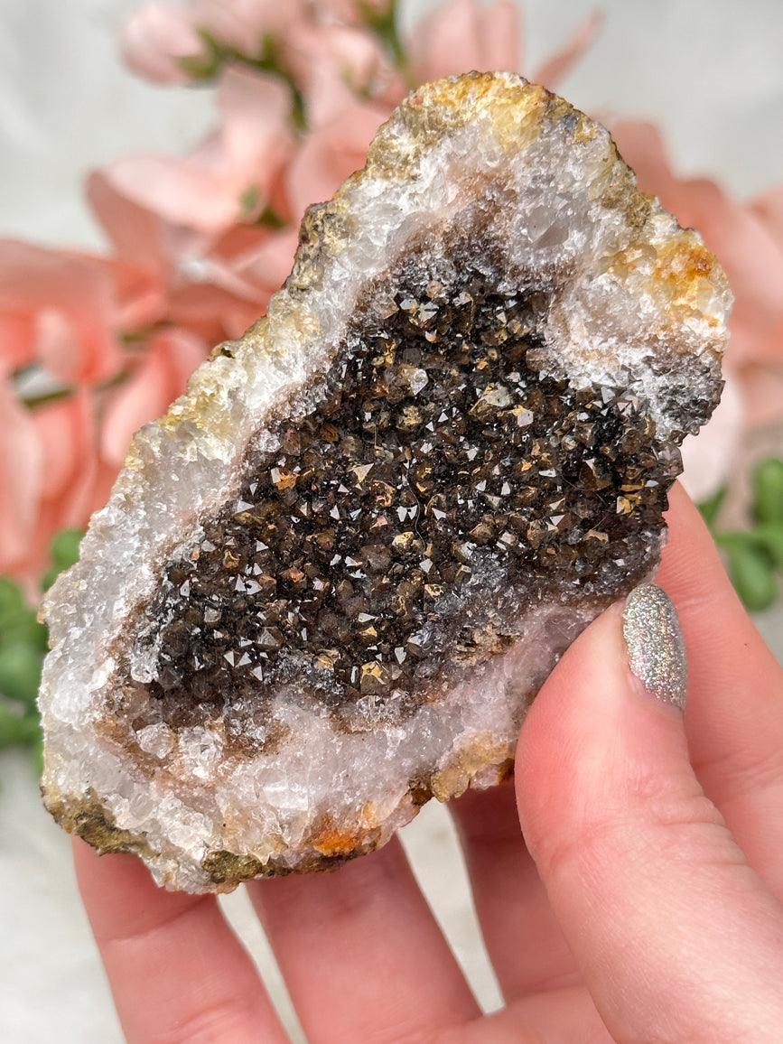 Dark Quartz Clusters