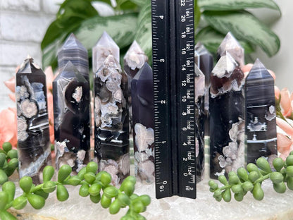 black-flower-agate-point-crystals