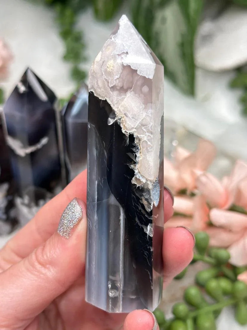 dark-flower-agate-point