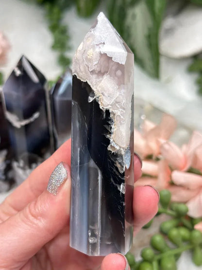 dark-flower-agate-point