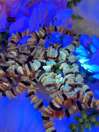 UV-reactive-amber-bracelets