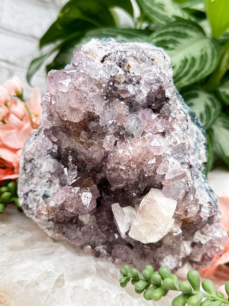amethyst-with-uv-calcite