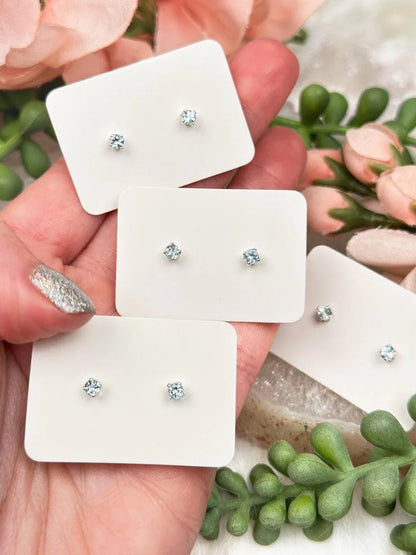 aquamarine-stud-earrings