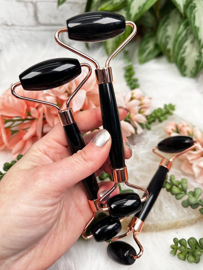 black-obsidian-face-roller