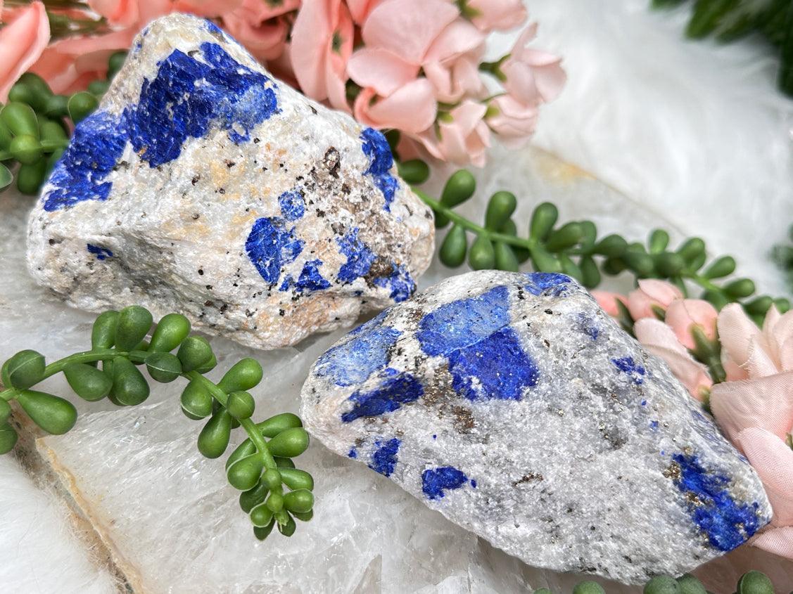 blue-lapis-specimens