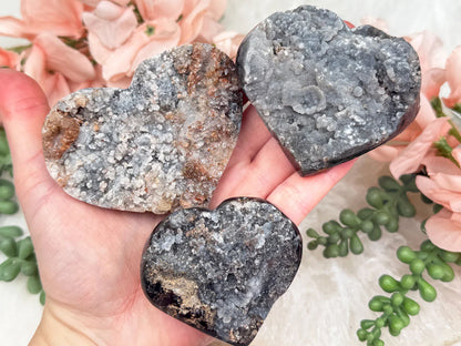 chalcedony-heart-crystals