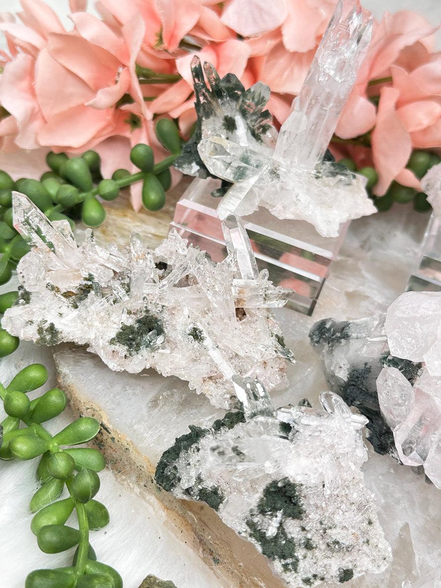 chlorite-in-colombian-quartz-clusters