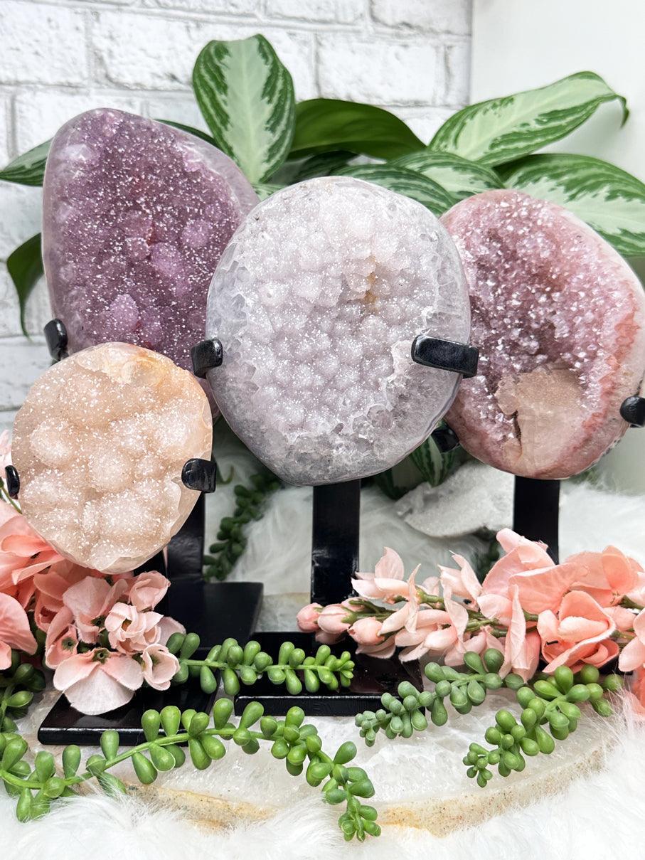 colorful-uruguayan-amethyst-display-crystals