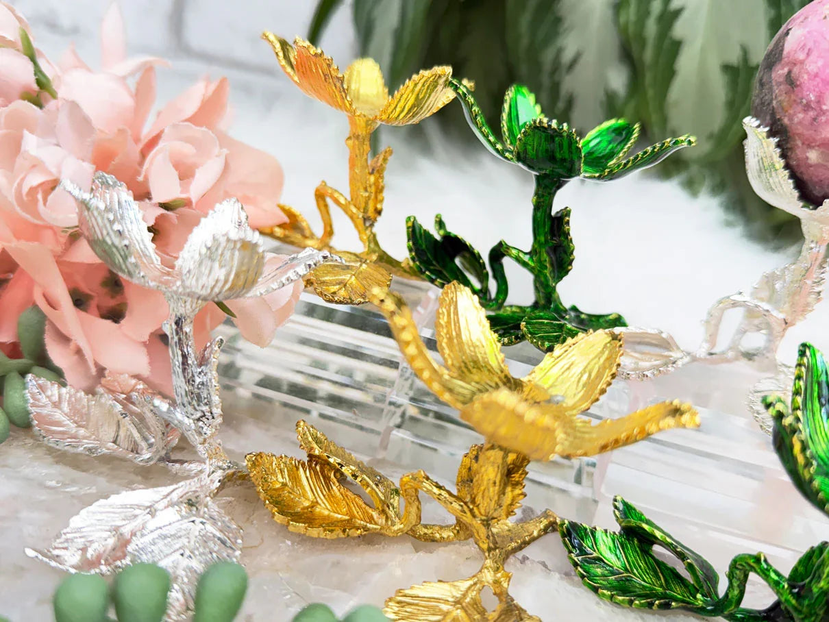 crystal-stand-flower-stem