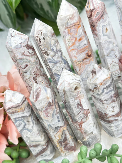 cute-detailed-crazy-lace-agate-points