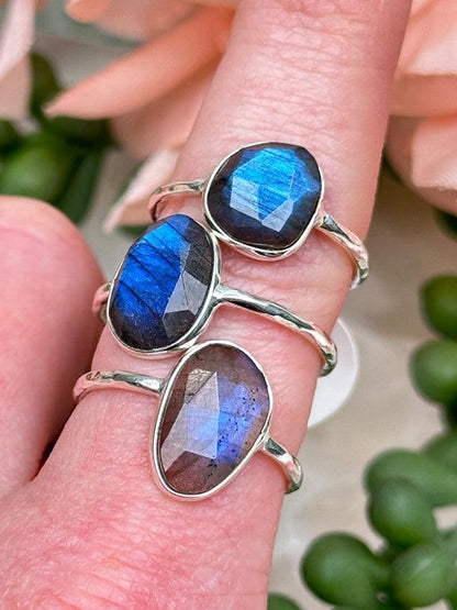 cute-labradorite-rings