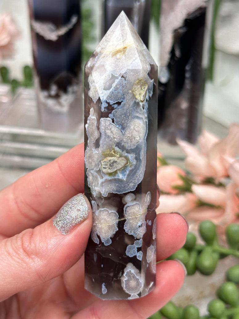 dark-flower-agate-point