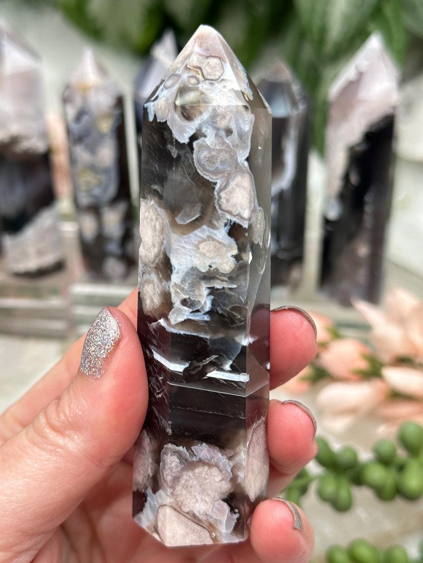 dark-gray-flower-agate-point