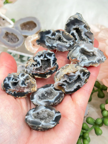 dark-oco-geode-pairs