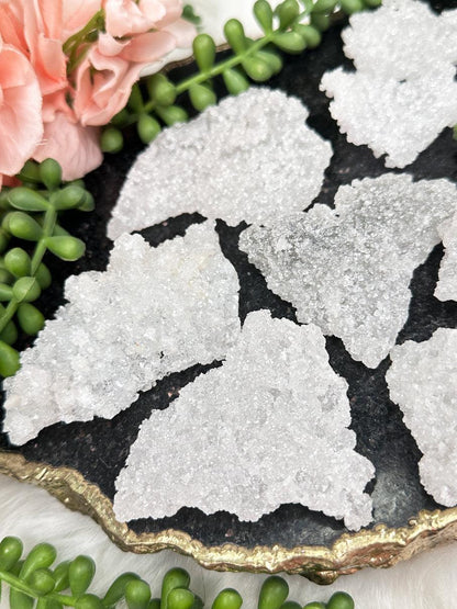 druzy-apophyllite-crystals