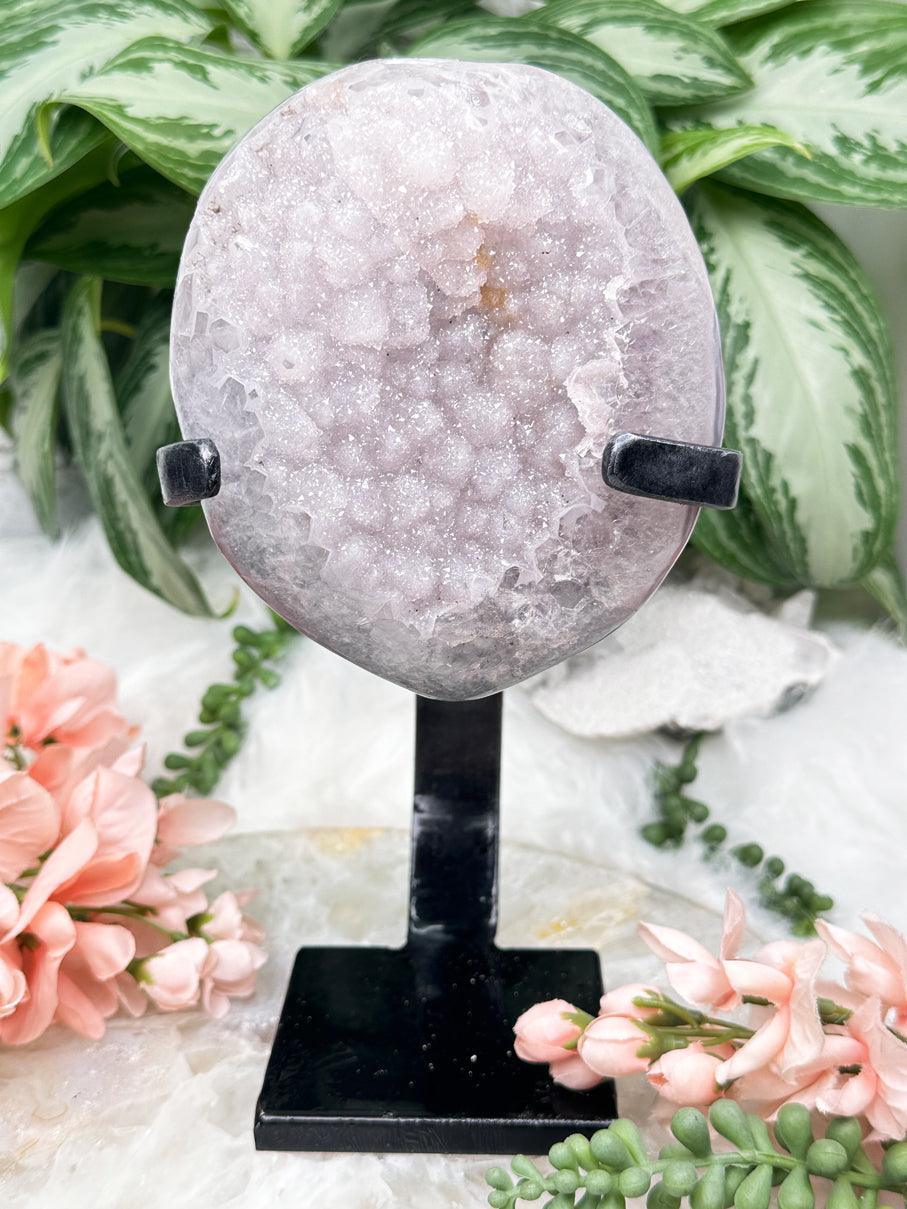 gray-white-uruguay-amethyst