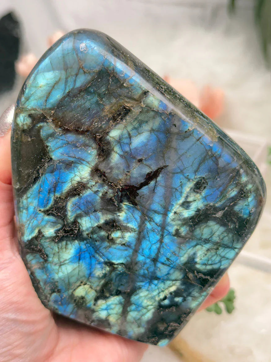 green-blue-labradorite-stone