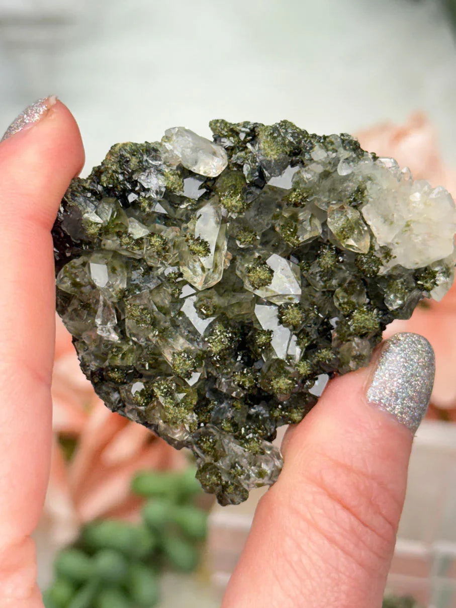 green-epidote-cluster-from-turkey