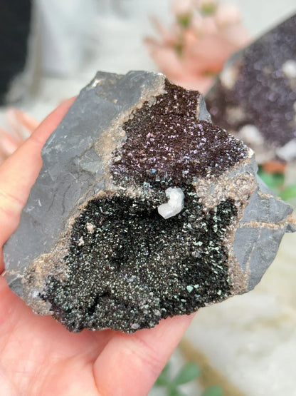 green-red-iridescent-calcite