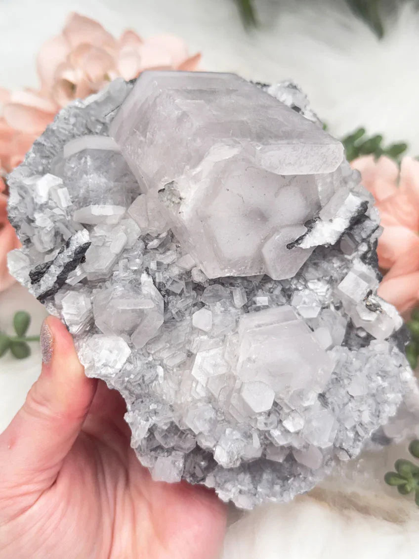 UV Gray Chinese Calcite