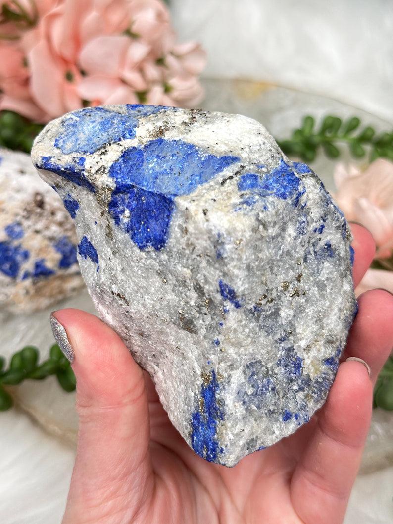 lapis-lazuli-specimen-in-matrix