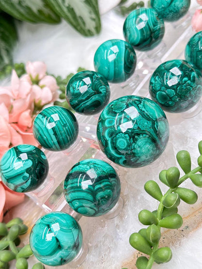 malachite-spheres-for-sale