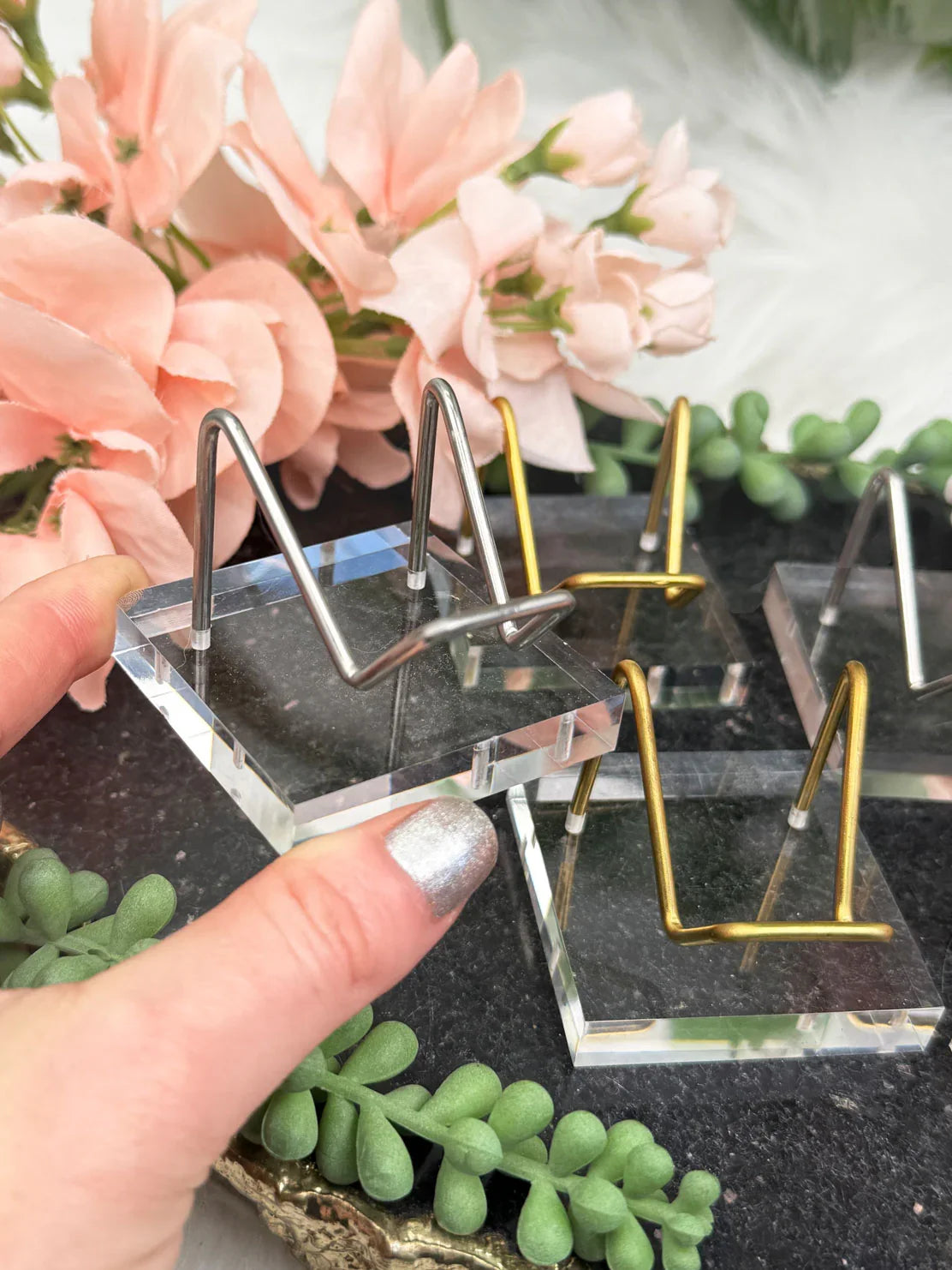 Acrylic Metal Specimen Stand