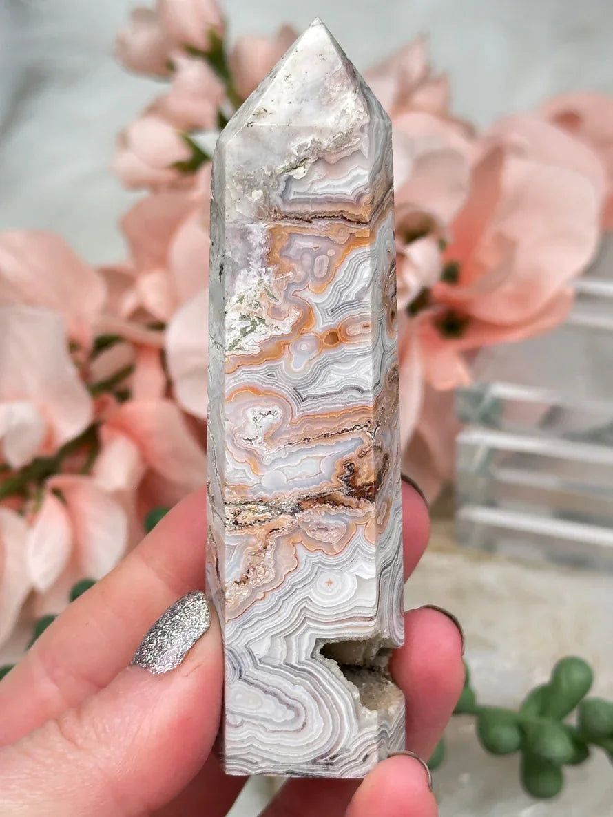 orange-white-crazy-lace-agate-point