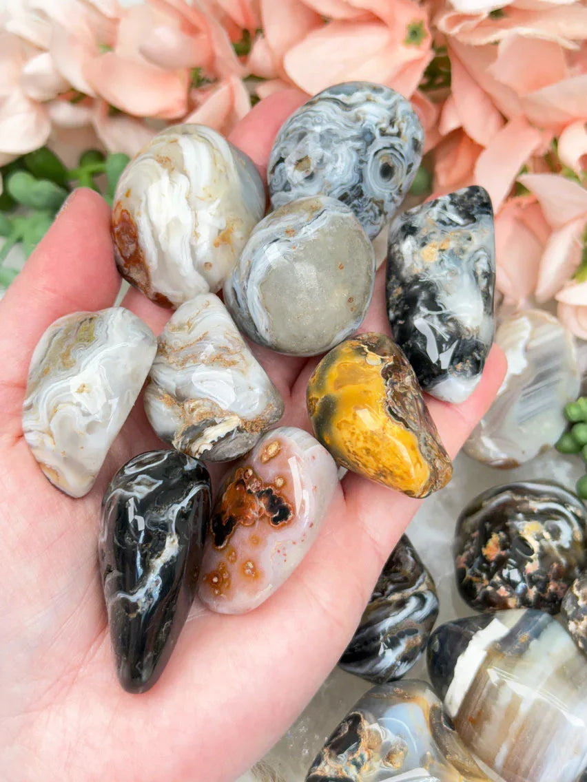 polished-oco-geode-crystals