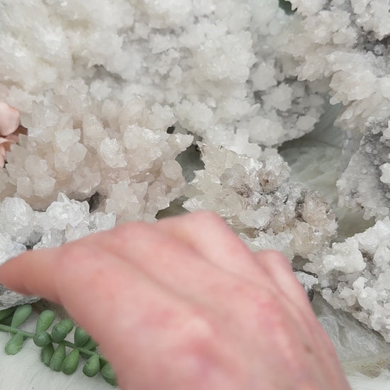 unique-mexico-aragonite-crystal-clusters