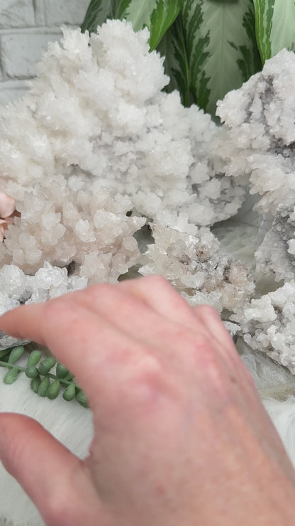 unique-mexico-aragonite-crystal-clusters