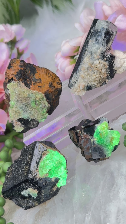UV Hyalite Opal Black Tourmaline