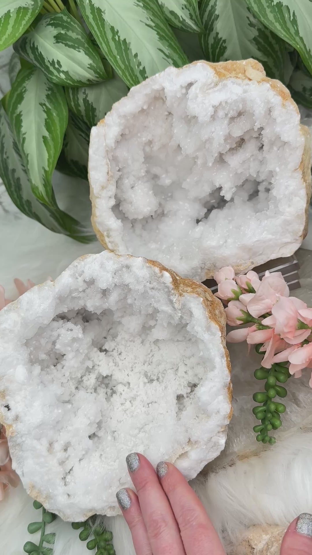 large-morocco-quartz-geode-1