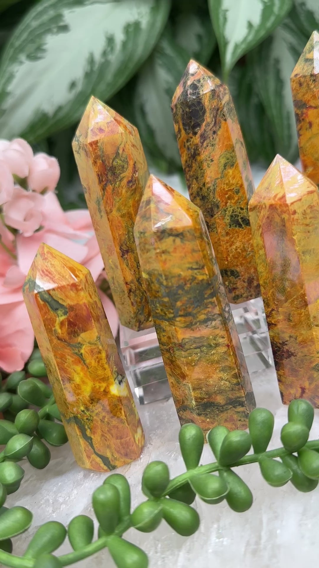 yellow-orange-orpiment-points