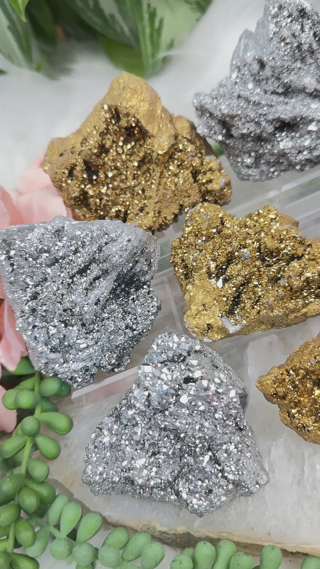 silver-gold-metallic-aura-quartz-crystals