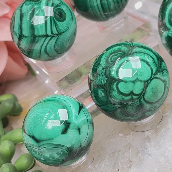 malachite-spheres
