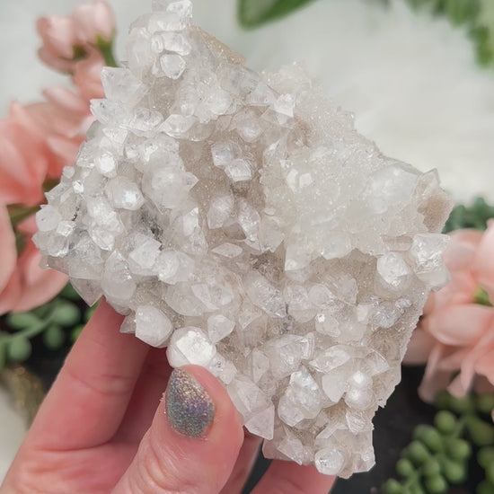 chalcedony-apophyllite-optical-calcite
