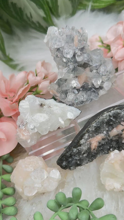 Apophyllite Heulandite Clusters