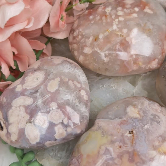 flower-agate-crystal-hearts