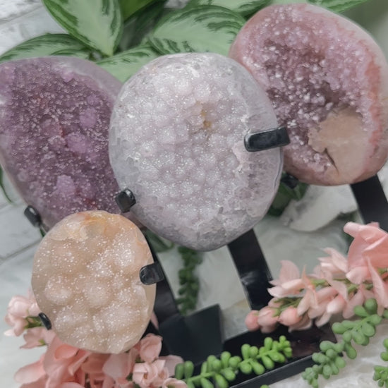 unique-uruguay-amethyst-on-stands