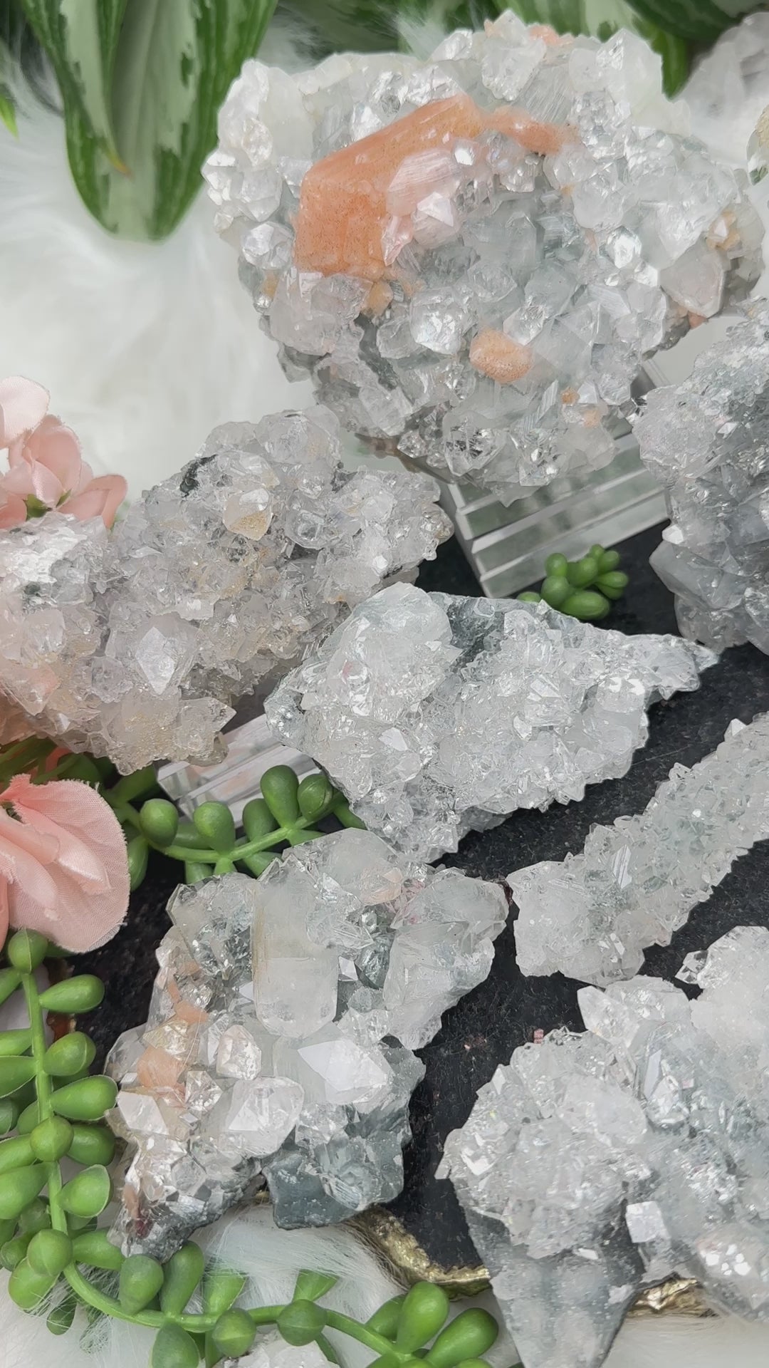 high-end-gray-apophyllite-clusters