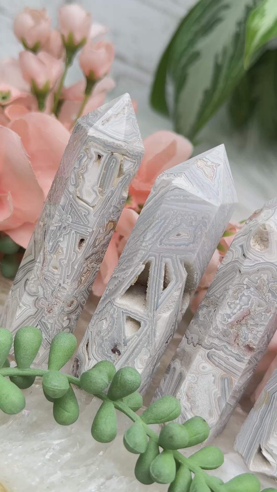 gray-white-crazy-lace-agate-points-from-mexico