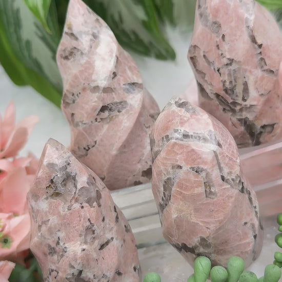 peach-moonstone-flame-crystals
