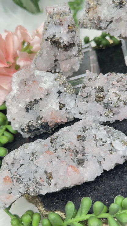 hematoid-quartz-chalcopyrite