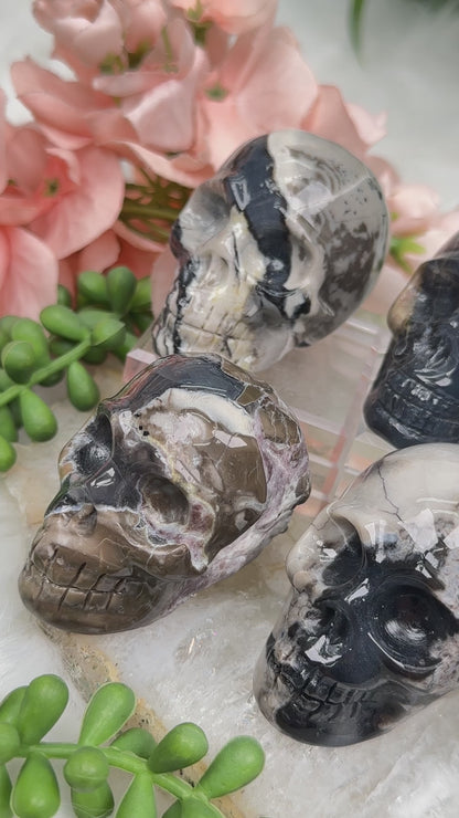 flame-agate-skull-crystals