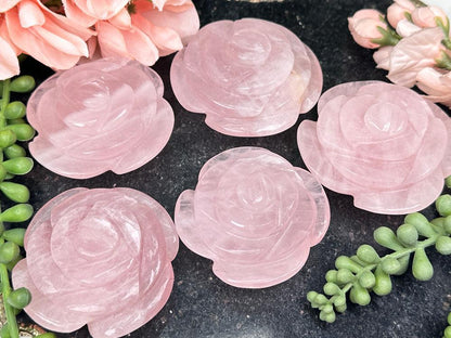    rose-quartz-flower-carvings