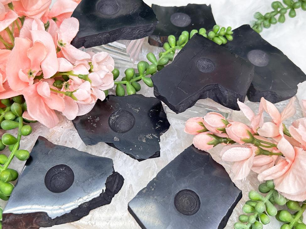 russian-shungite-sphere-stand