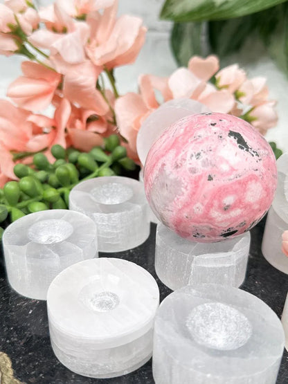 selenite-sphere-stands